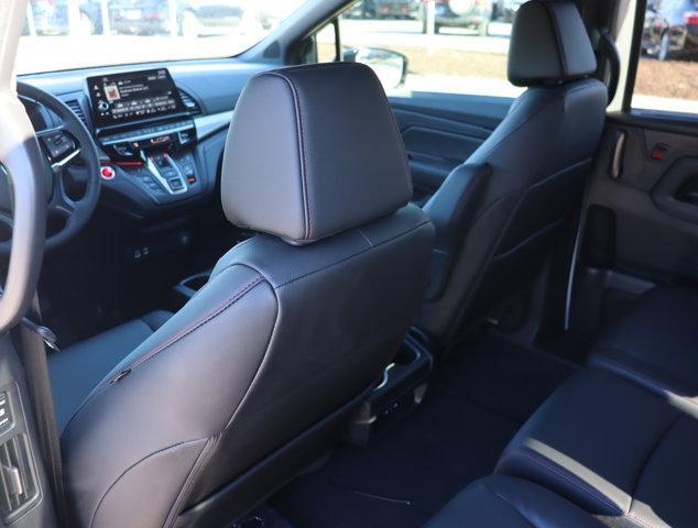 new 2025 Honda Odyssey car, priced at $43,920