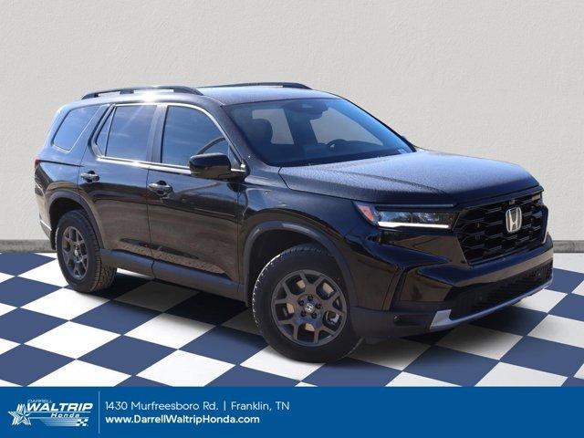 new 2025 Honda Pilot car, priced at $49,795