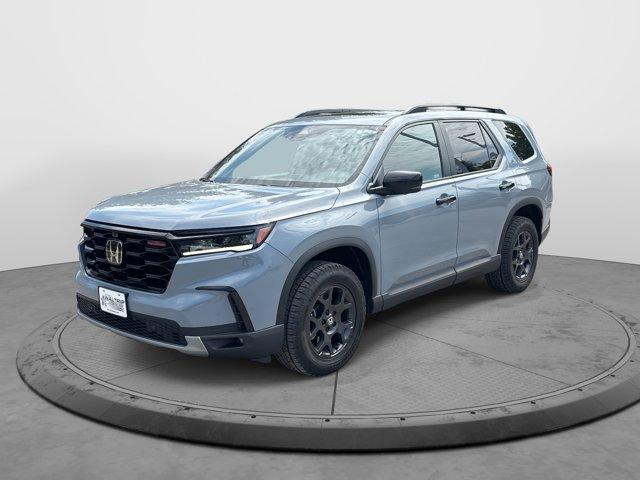 used 2024 Honda Pilot car, priced at $49,013