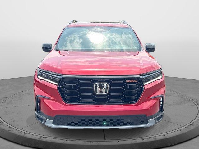 new 2025 Honda Pilot car, priced at $51,090