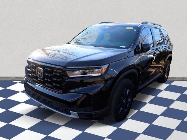 used 2023 Honda Pilot car, priced at $43,994