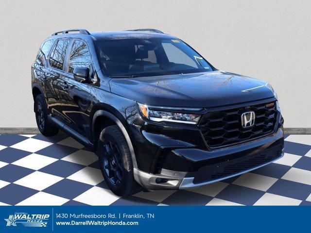 used 2023 Honda Pilot car, priced at $43,994