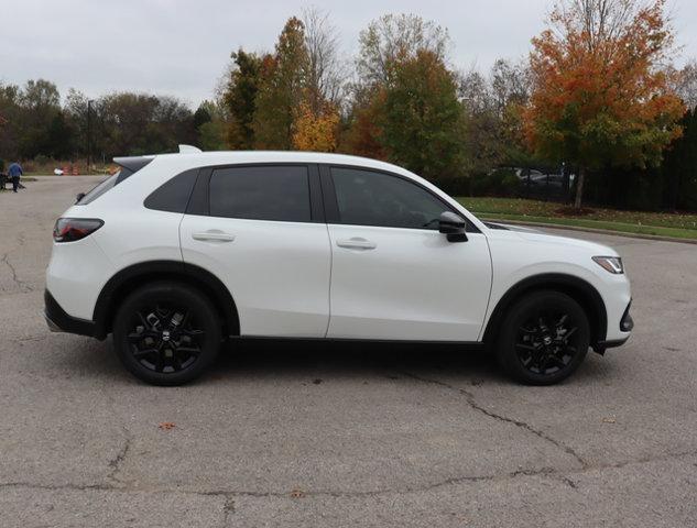 new 2025 Honda HR-V car, priced at $28,305