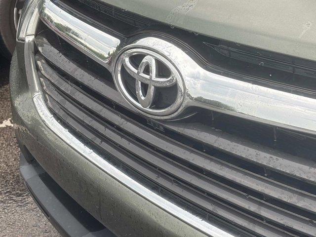 used 2016 Toyota Highlander car, priced at $20,803