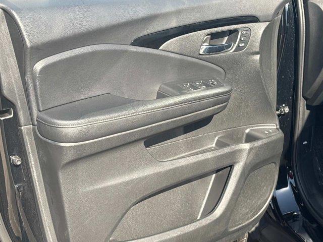 used 2022 Honda Pilot car, priced at $35,875