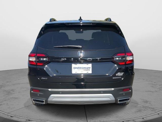 new 2025 Honda Pilot car, priced at $49,516