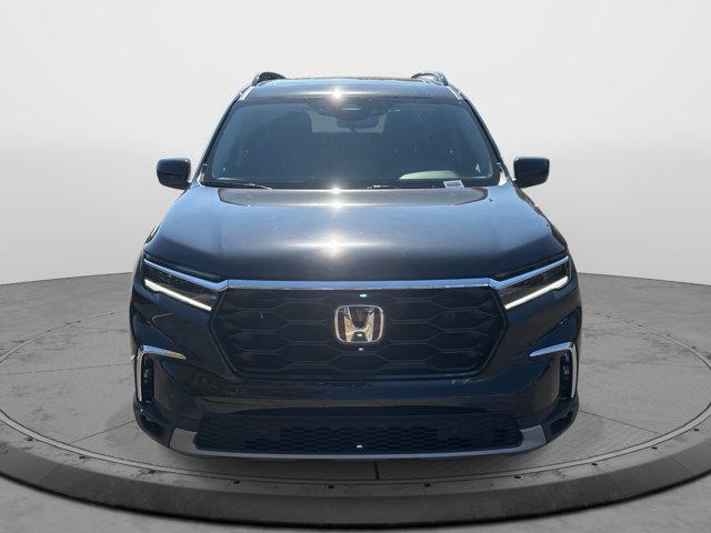 new 2025 Honda Pilot car, priced at $49,516