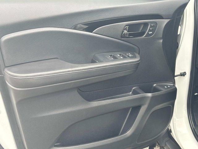 used 2022 Honda Passport car, priced at $38,553