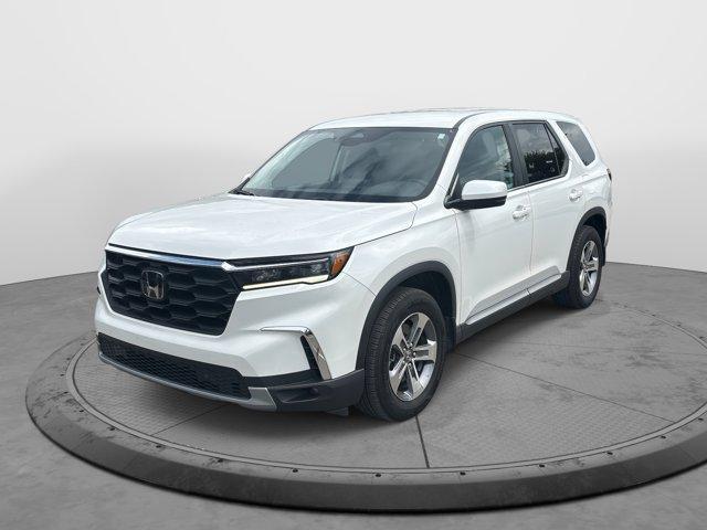 used 2023 Honda Pilot car, priced at $41,821