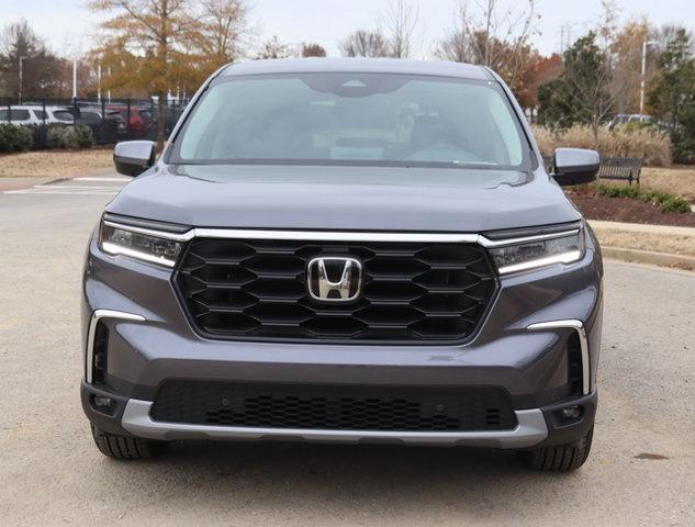 new 2025 Honda Pilot car, priced at $46,725