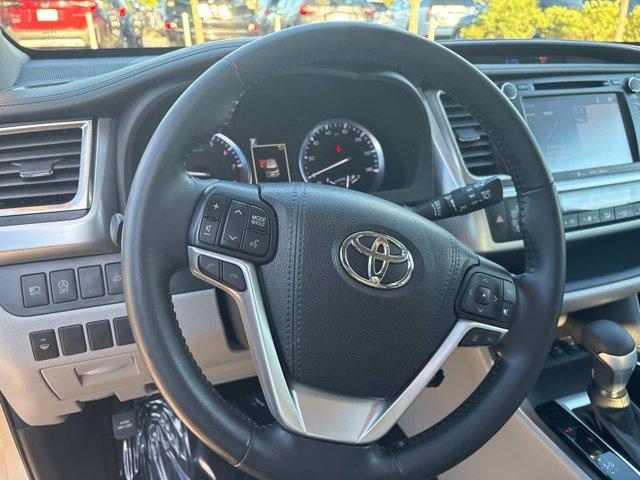 used 2018 Toyota Highlander car, priced at $24,999