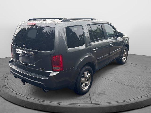 used 2011 Honda Pilot car, priced at $13,997