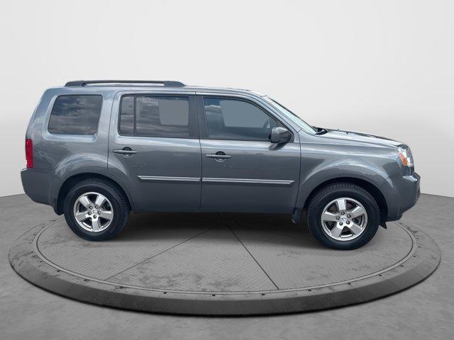 used 2011 Honda Pilot car, priced at $12,997