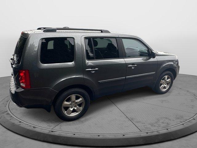 used 2011 Honda Pilot car, priced at $13,997