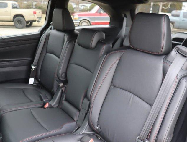 new 2025 Honda Odyssey car, priced at $44,275