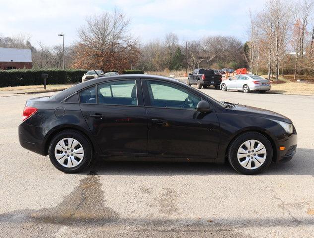 used 2014 Chevrolet Cruze car, priced at $7,389