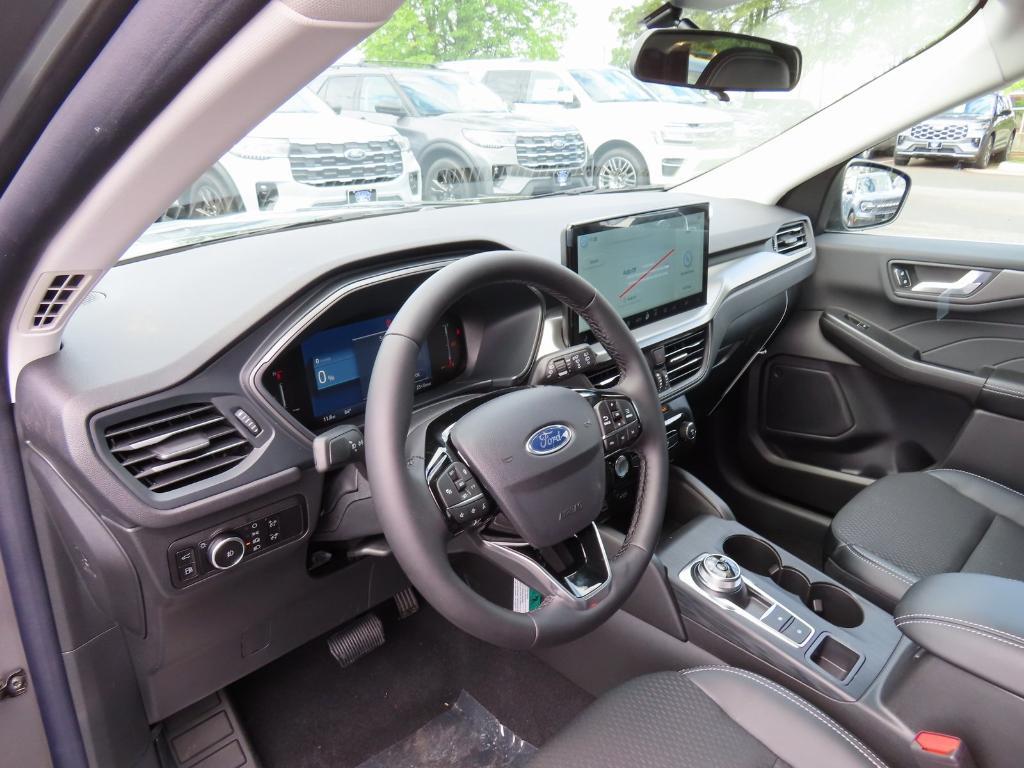new 2025 Ford Escape car, priced at $31,228