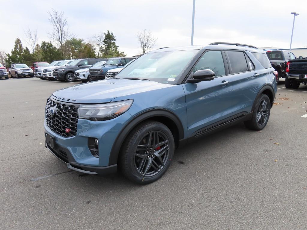 new 2025 Ford Explorer car, priced at $55,645