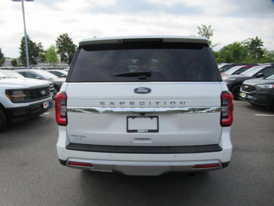 new 2024 Ford Expedition car, priced at $68,544