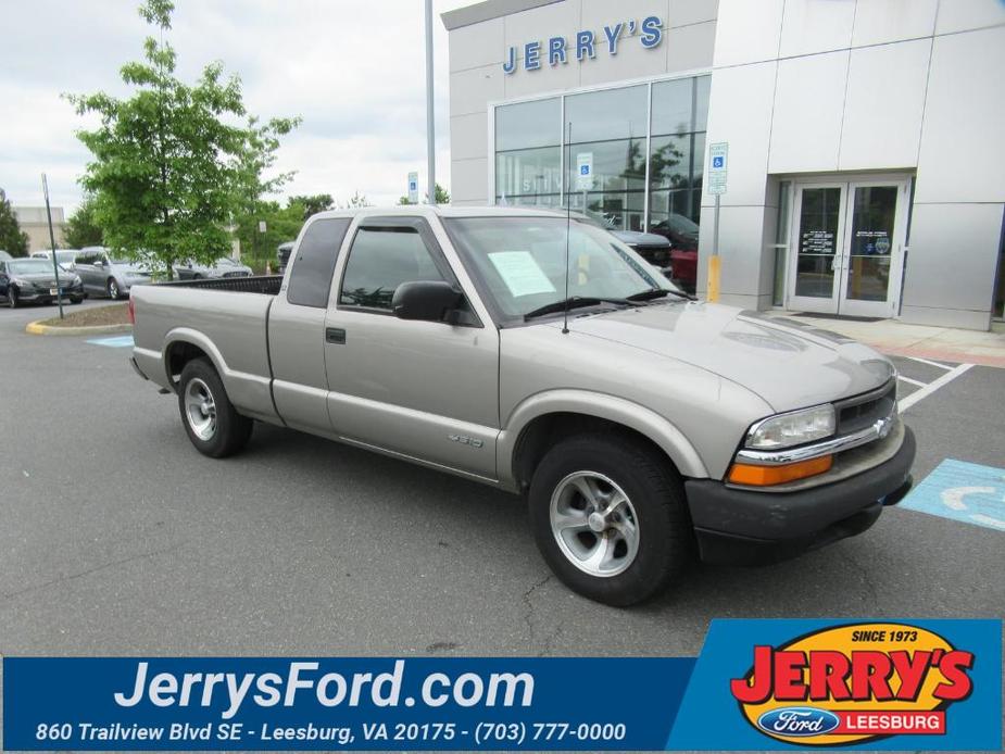 used 2003 Chevrolet S-10 car, priced at $7,900