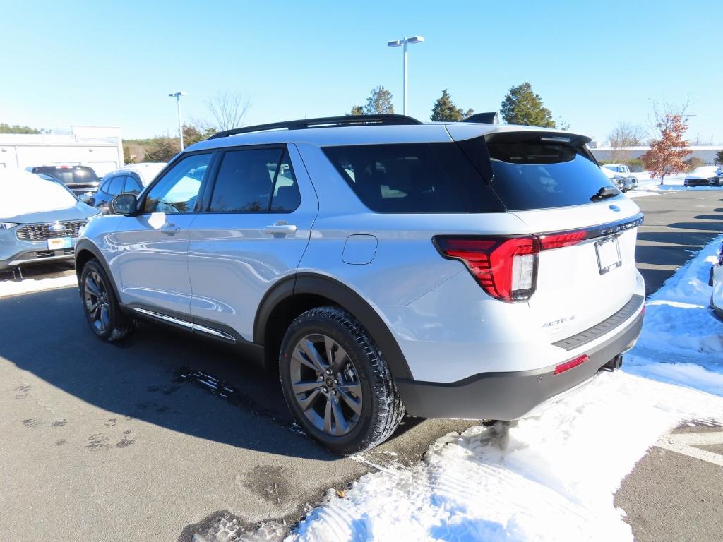 new 2025 Ford Explorer car, priced at $44,555