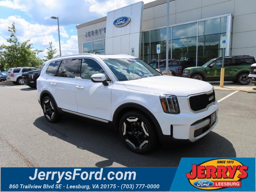 used 2024 Kia Telluride car, priced at $38,000