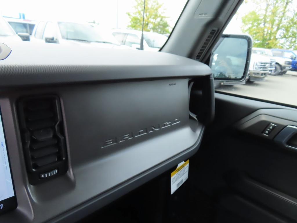 new 2025 Ford Bronco car, priced at $50,194