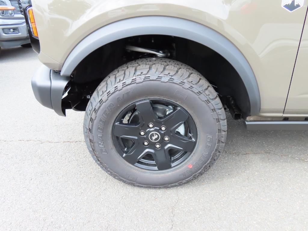 new 2025 Ford Bronco car, priced at $50,194