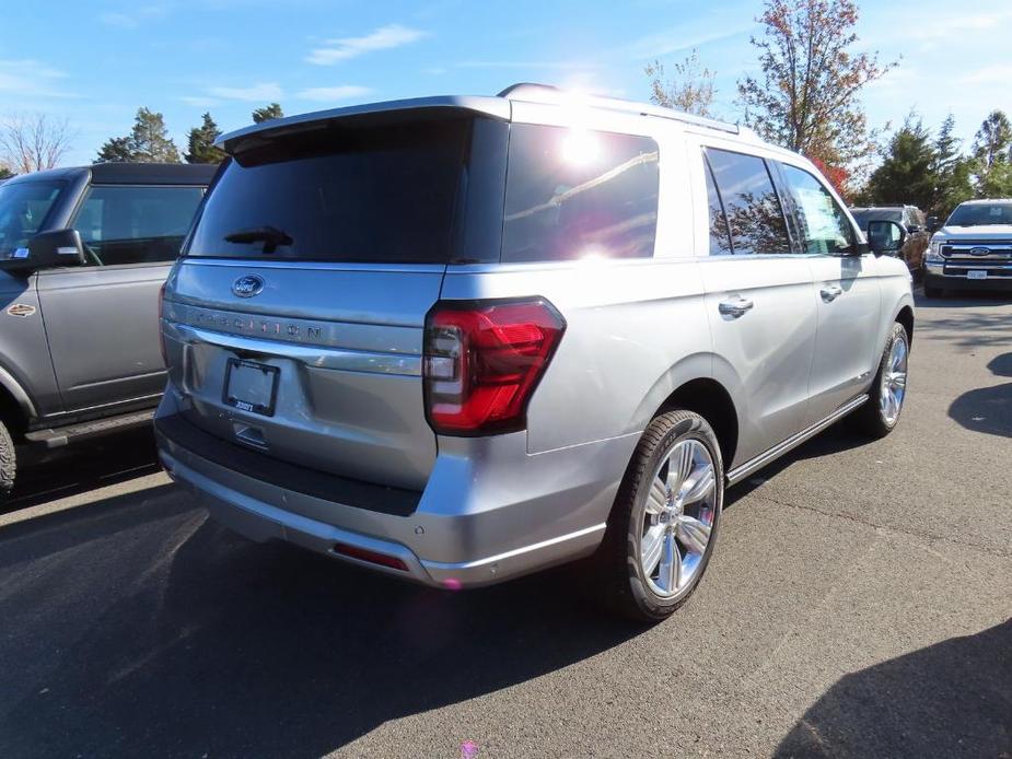 new 2024 Ford Expedition car, priced at $76,640