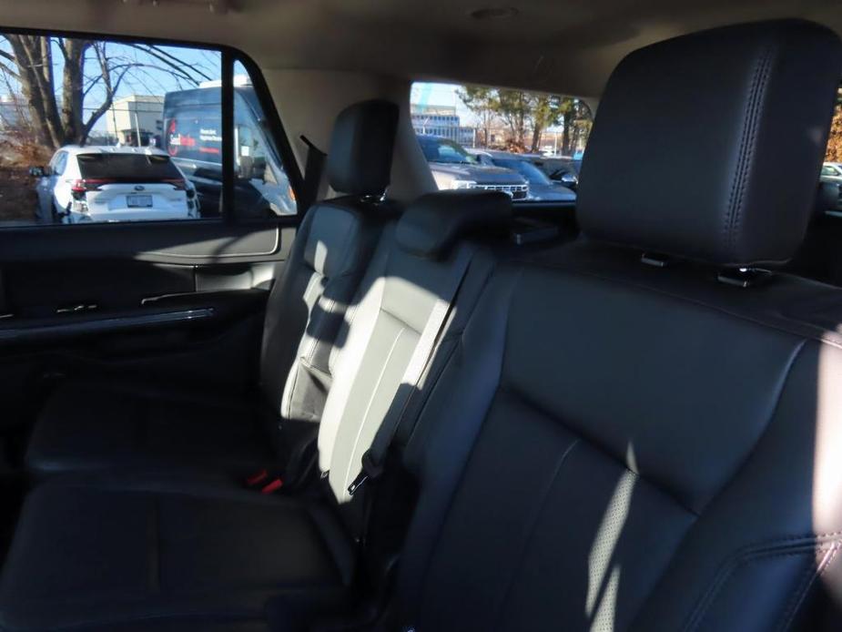 new 2024 Ford Expedition car, priced at $58,565