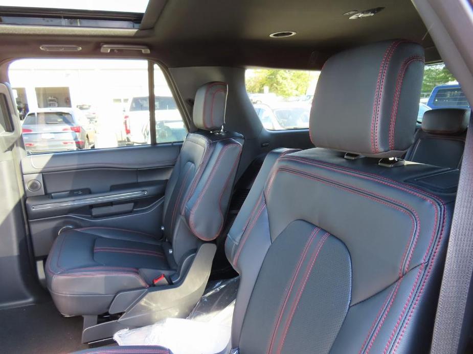 new 2024 Ford Expedition car, priced at $69,272