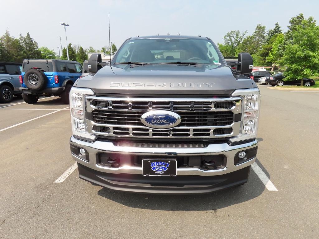 new 2025 Ford F-250 car, priced at $54,808