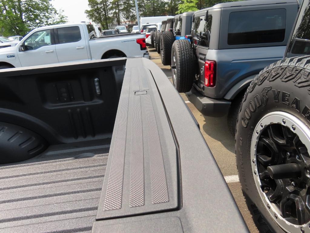 new 2025 Ford F-250 car, priced at $54,808