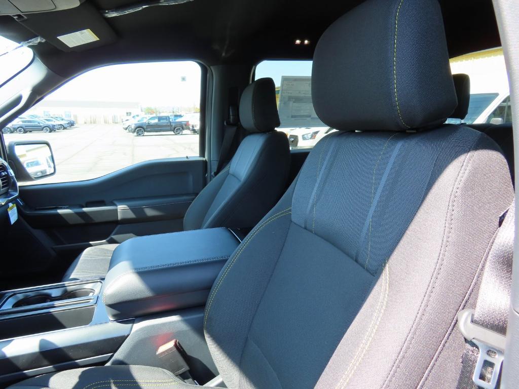 new 2025 Ford F-150 car, priced at $48,611