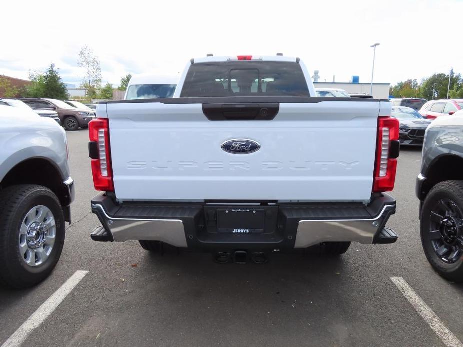 new 2024 Ford F-350 car, priced at $62,717