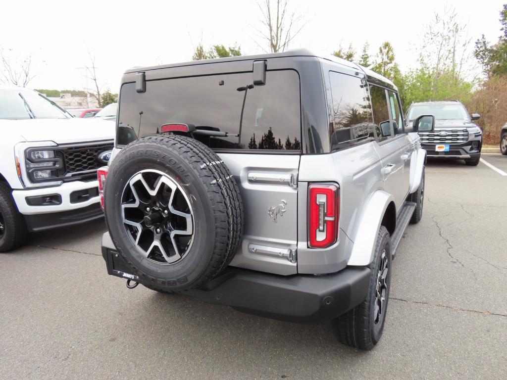 new 2024 Ford Bronco car, priced at $49,606