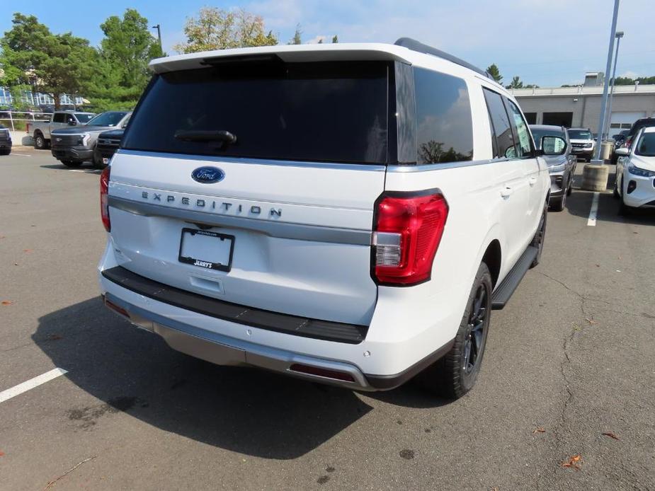 new 2024 Ford Expedition car, priced at $61,376