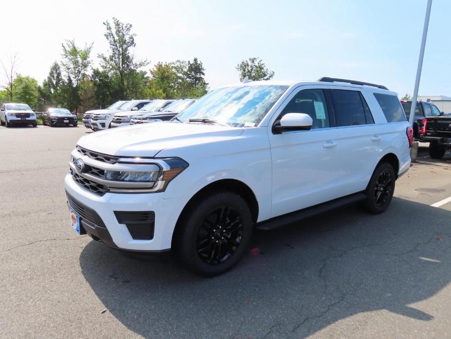 new 2024 Ford Expedition car, priced at $61,376