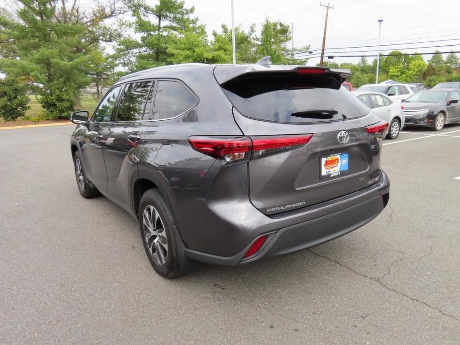 used 2021 Toyota Highlander car, priced at $35,000