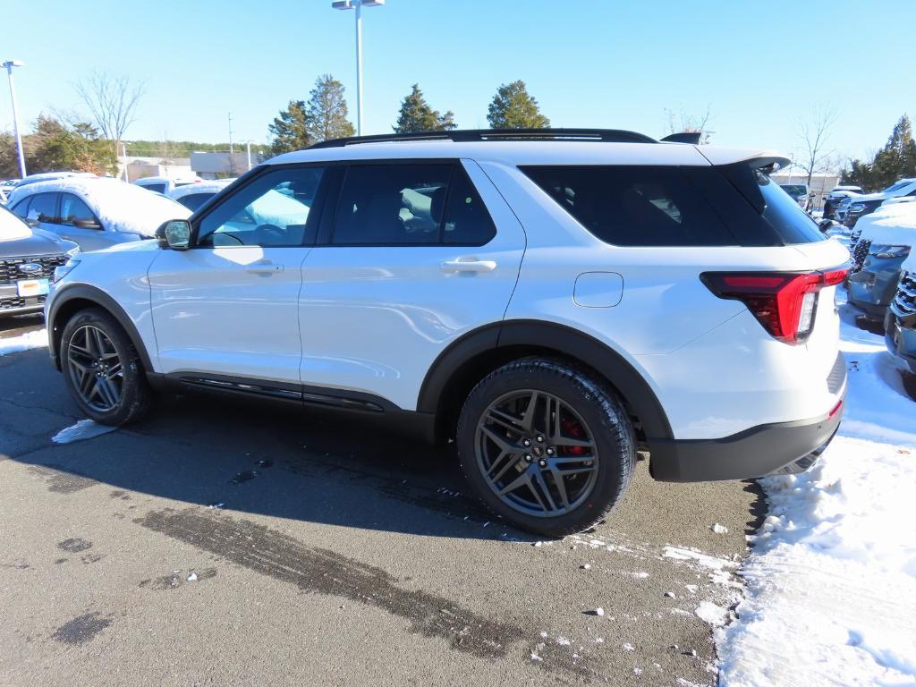 new 2025 Ford Explorer car, priced at $52,924