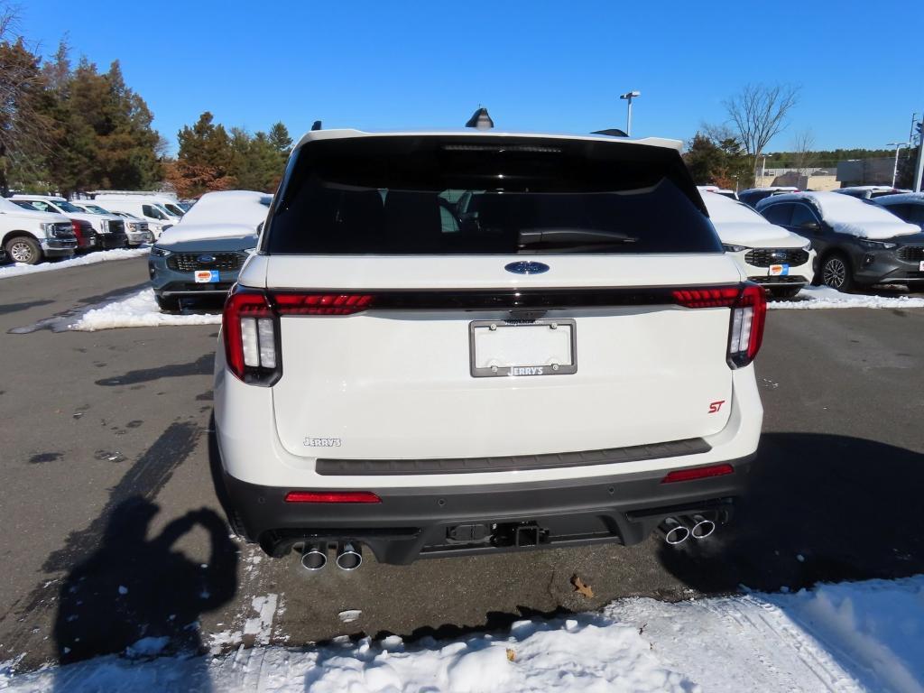 new 2025 Ford Explorer car, priced at $52,924