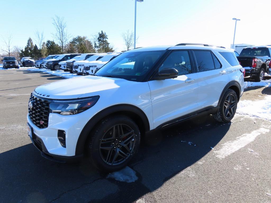 new 2025 Ford Explorer car, priced at $52,924