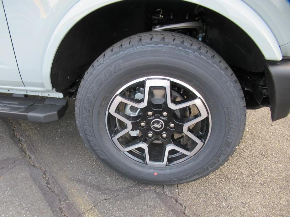 new 2024 Ford Bronco car, priced at $50,419