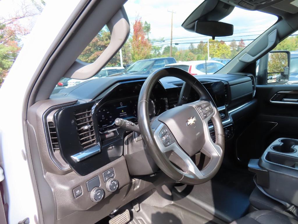 used 2024 Chevrolet Silverado 2500 car, priced at $17,500