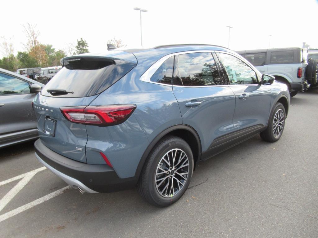 new 2025 Ford Escape car, priced at $34,905