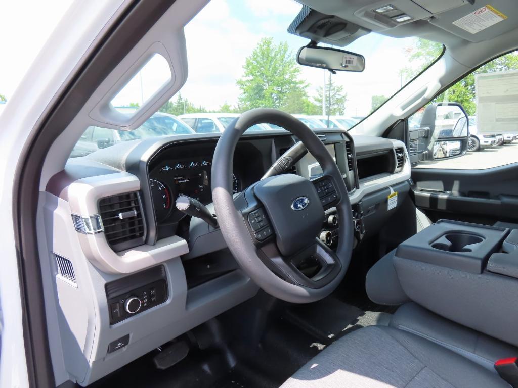 new 2025 Ford F-250 car, priced at $46,608