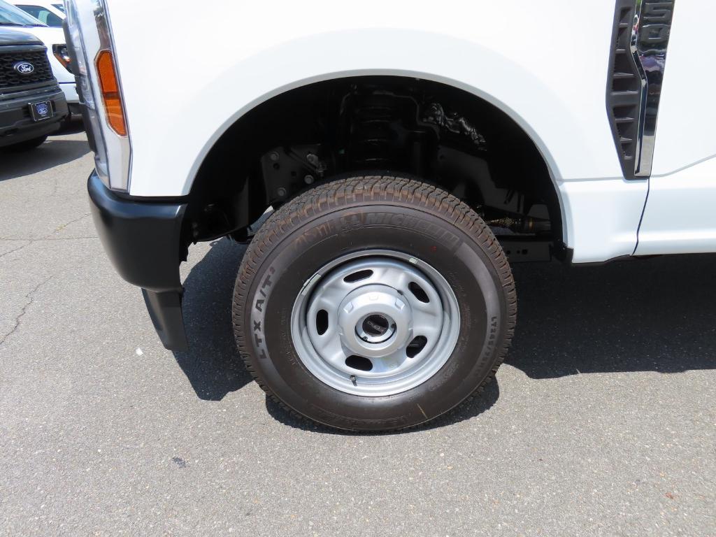 new 2025 Ford F-250 car, priced at $46,608
