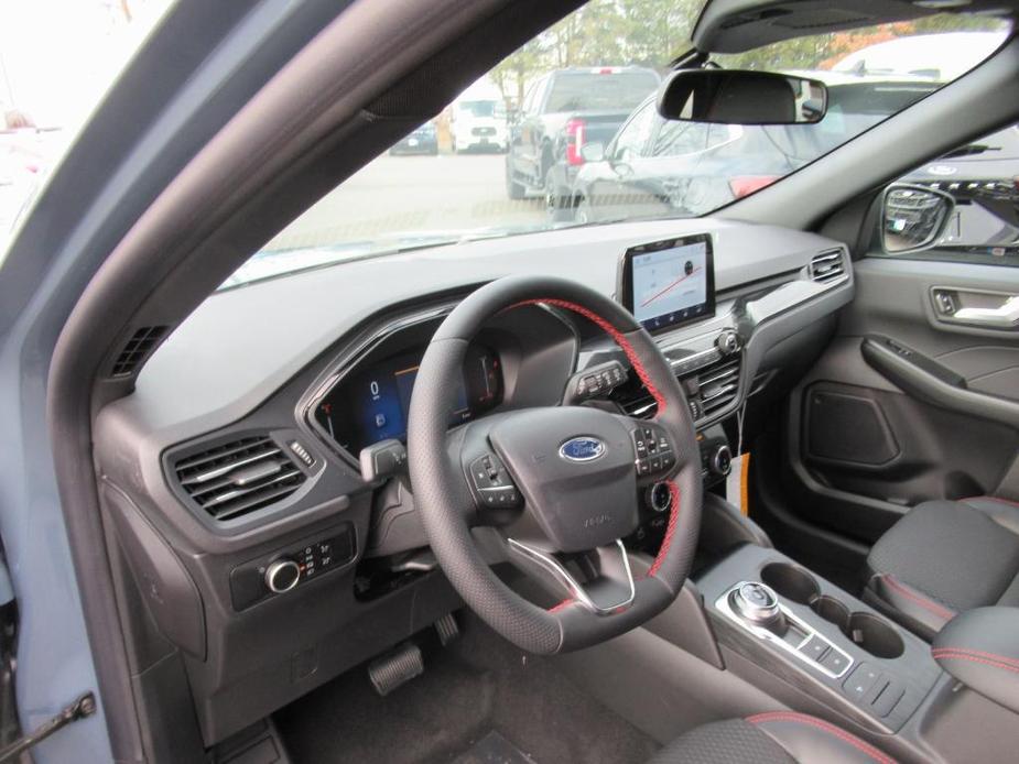 new 2025 Ford Escape car, priced at $30,138