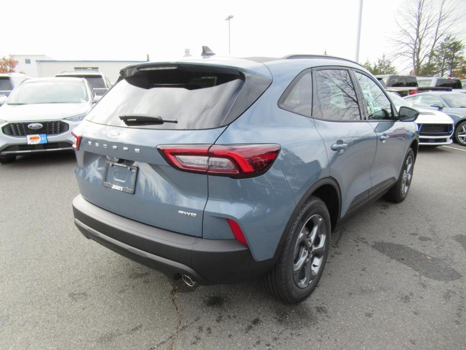 new 2025 Ford Escape car, priced at $30,138