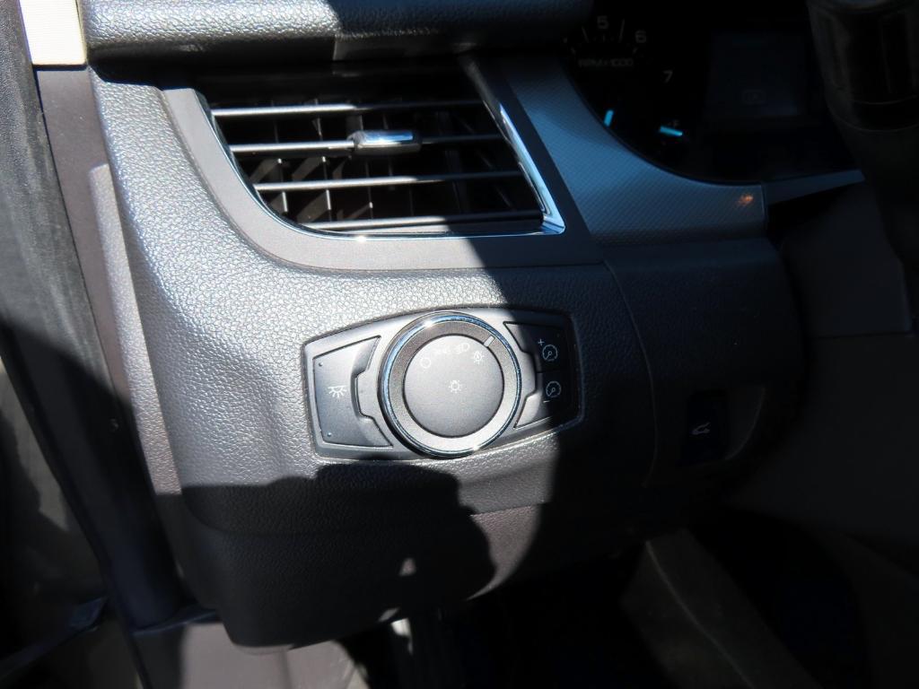 used 2012 Ford Edge car, priced at $5,800
